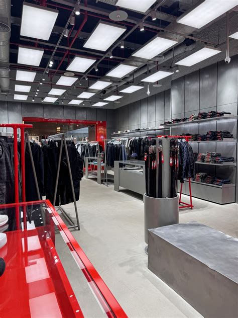 Diesel \ Zorlu Mall Istanbul – DBA Mimarlık.